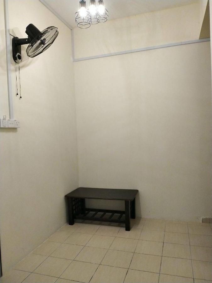 Homestay Kuala Terengganu Near Batu Burok, Hospital Hsnz, Ktcc Mall, Drawbridge C Exterior photo